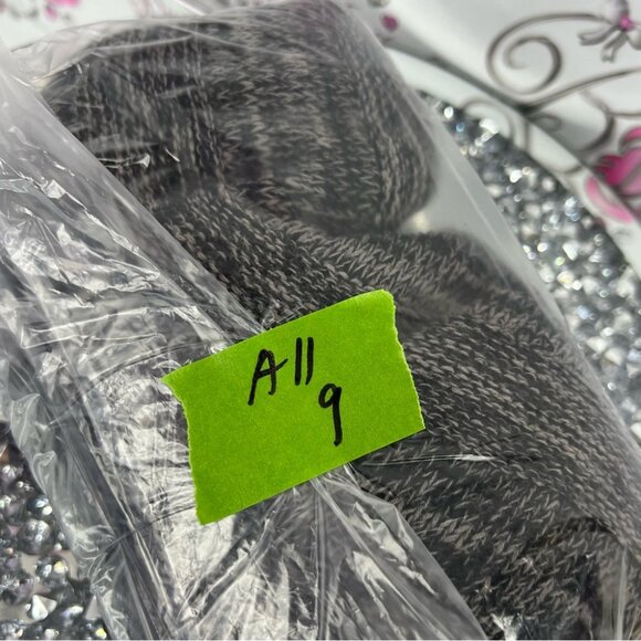 Volcom sweater knit crochet heathered grey black Charcoal Women's Sweater - Picture 8 of 8